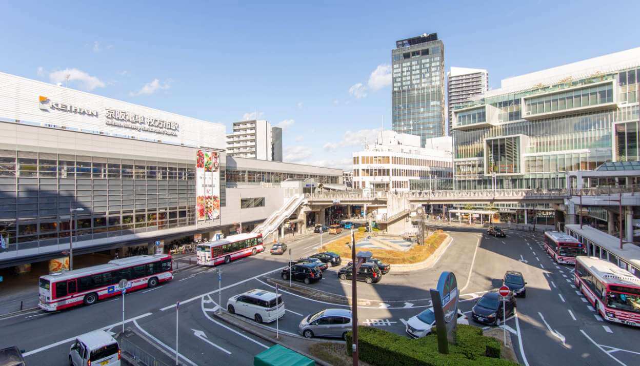 枚方市駅駅前
