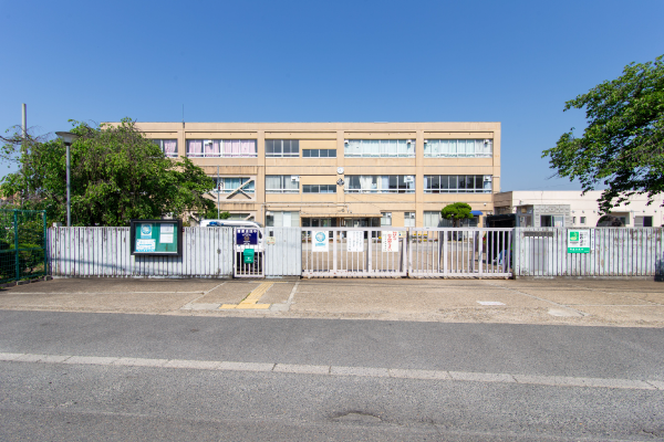 宇治市立岡屋小学校写真